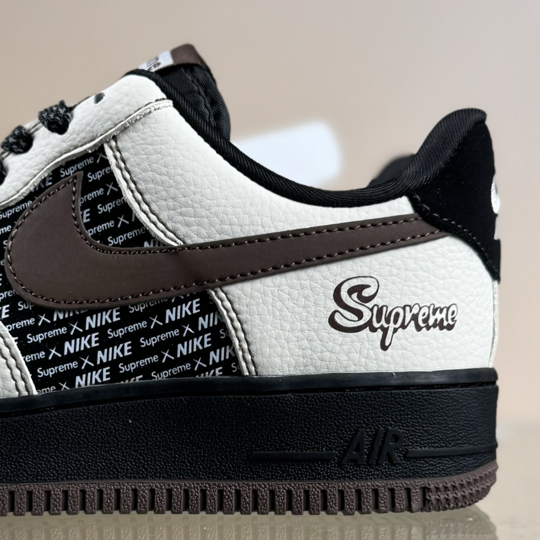 Nike Air Force 1 '07 Low “Superme联名------ 米白黑棕” 高端定制 低帮休闲板鞋 KD1688-004 Nike Air Force 1 '07 Low “Superme联名------ 米白黑棕” 高端定制 低帮休闲板鞋 KD1688-004