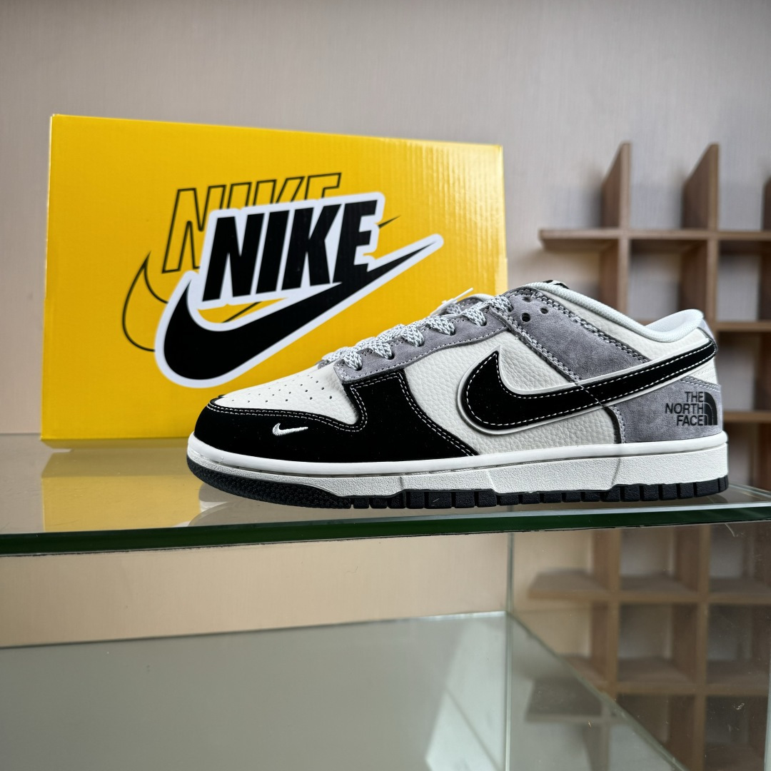 280 Nike SB Dunk Low“ 北面联名—黑灰猪八革” 周年高端定制 低帮休闲板鞋 DN3168-010