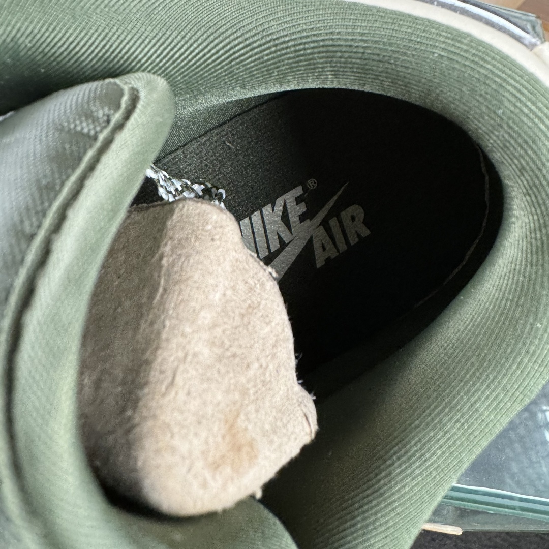 Nike Air Jordan 1 Low 定制配色 定制AJ联名-高端定制 低帮复古文化板鞋 QG1988-012 Nike Air Jordan 1 Low 定制配色 定制AJ联名-高端定制 低帮复古文化板鞋 QG1988-012