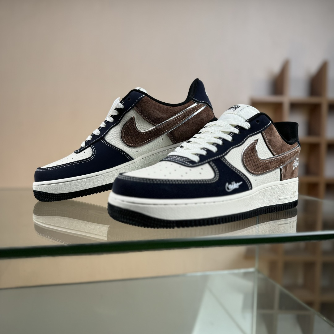 NIke Air Force 1 '07 Low “斯图西联名-蓝棕猪八革”空军一号 低帮 运动鞋 休闲鞋 DF0188-105 NIke Air Force 1 '07 Low “斯图西联名-蓝棕猪八革”空军一号 低帮 运动鞋 休闲鞋 DF0188-105