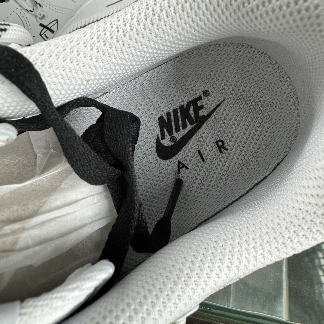 260 “简涂怪趣”订制空军一号板鞋 该定制版球鞋选用原鞋款为Nike Air Force 1'07空军一号 CZ8699-578-Chinese UA Cheap High Quatity Brand Clothes Bags handbags Sneakers wholesale wholesaler seller from China Factory suppliers Fashion Clothing Shoes best Quality Beautiful Price 260 “简涂怪趣”订制空军一号板鞋 该定制版球鞋选用原鞋款为Nike Air Force 1'07空军一号 CZ8699-578