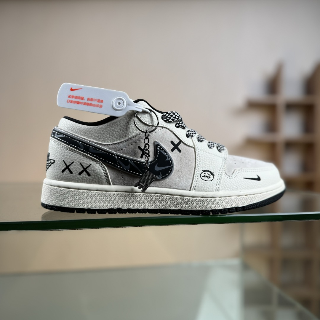 Nike Air Jordan 1 Low AJ1乔1低帮休闲板鞋 LR8888-019 Nike Air Jordan 1 Low AJ1乔1低帮休闲板鞋 LR8888-019