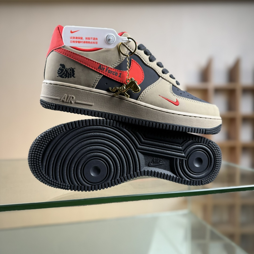 马年限定限量发售马上发财马上有钱 高端定制 Nike Air Force 1 '07 Low “马年限定联名------ 摩卡棕红” 高端定制 低帮休闲板鞋 KD1688-002