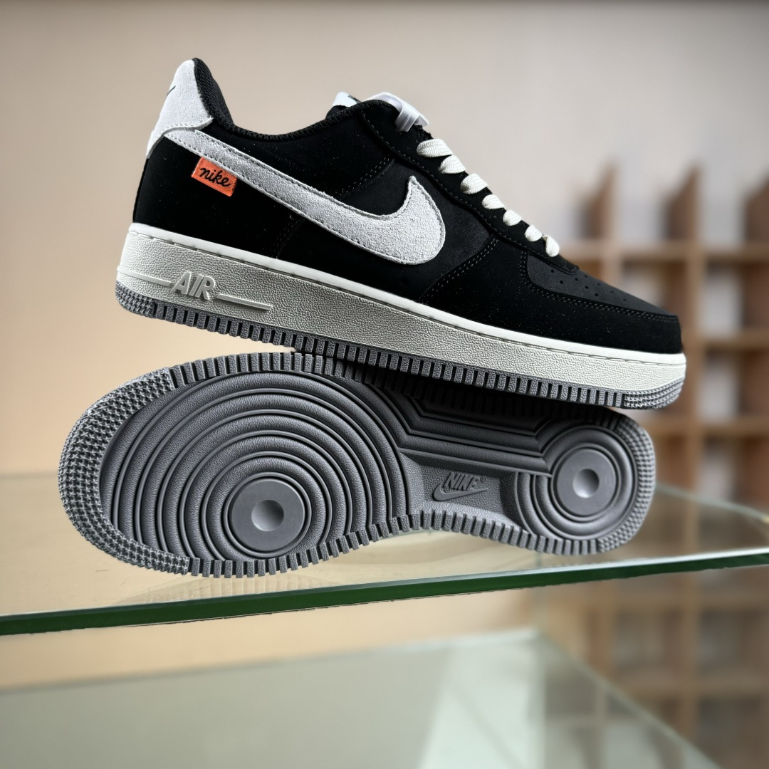 NIke Air Force 1 '07 Low 墨黑灰白 空军一号低帮 运动鞋 休闲鞋 FQ3544-001 NIke Air Force 1 '07 Low 墨黑灰白 空军一号低帮 运动鞋 休闲鞋 FQ3544-001