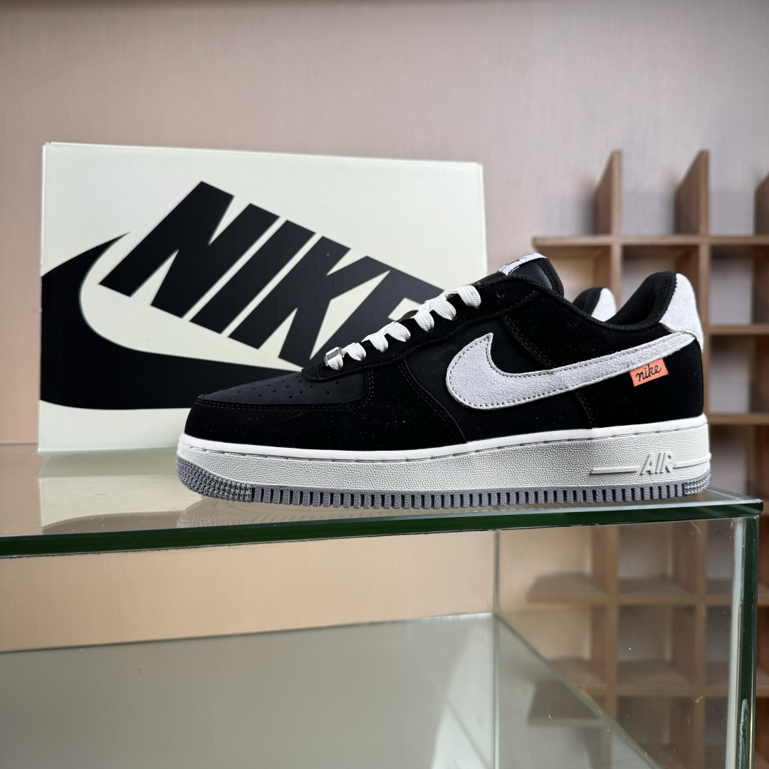 NIke Air Force 1 '07 Low 墨黑灰白 空军一号低帮 运动鞋 休闲鞋 FQ3544-001 NIke Air Force 1 '07 Low 墨黑灰白 空军一号低帮 运动鞋 休闲鞋 FQ3544-001