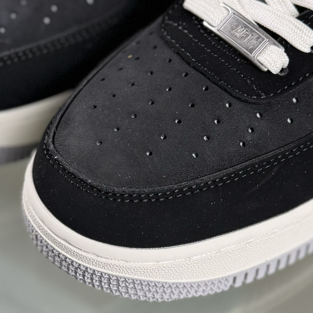 NIke Air Force 1 '07 Low 墨黑灰白 空军一号低帮 运动鞋 休闲鞋 FQ3544-001 NIke Air Force 1 '07 Low 墨黑灰白 空军一号低帮 运动鞋 休闲鞋 FQ3544-001