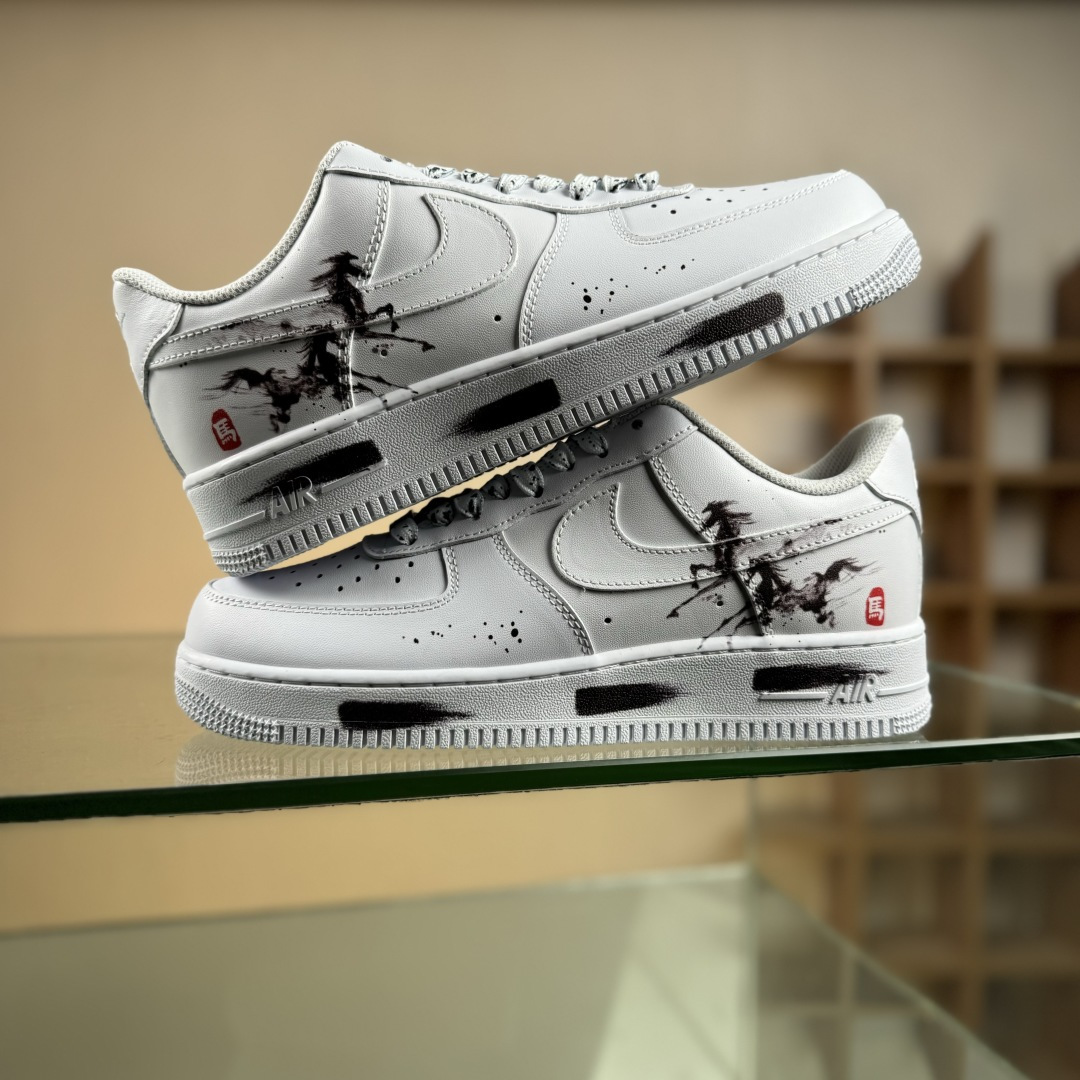 “墨马”订制空军一号板鞋 该定制版球鞋选用原鞋款为Nike Air Force 1'07空军一号 CW2288-111-Top High Quatity Cheap Sneakers Fashion Clothing Clothes Bags handbags Shoes of all Brand wholesale With The best Quality And Beautiful Price from China Factory Chinese suppliers wholesaler seller “墨马”订制空军一号板鞋 该定制版球鞋选用原鞋款为Nike Air Force 1'07空军一号 CW2288-111