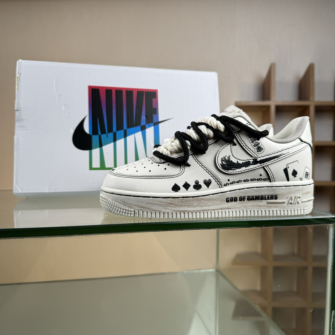 Nike Air Force 1'07 Low ”God OF Gamblers” 手绘涂鸦 赌神底牌 空军一号低帮休闲板鞋 315122-313 Nike Air Force 1'07 Low ”God OF Gamblers” 手绘涂鸦 赌神底牌 空军一号低帮休闲板鞋 315122-313
