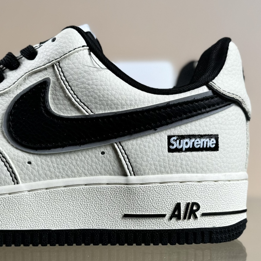 260 NIke Air Force 1 '07 Low “Supreme联名-经典黑”空军一号 低帮 运动鞋 DD1982-337-Chinese UA Cheap High Quatity Brand Clothes Bags handbags Sneakers wholesale wholesaler seller from China Factory suppliers Fashion Clothing Shoes best Quality Beautiful Price 260 NIke Air Force 1 '07 Low “Supreme联名-经典黑”空军一号 低帮 运动鞋 DD1982-337