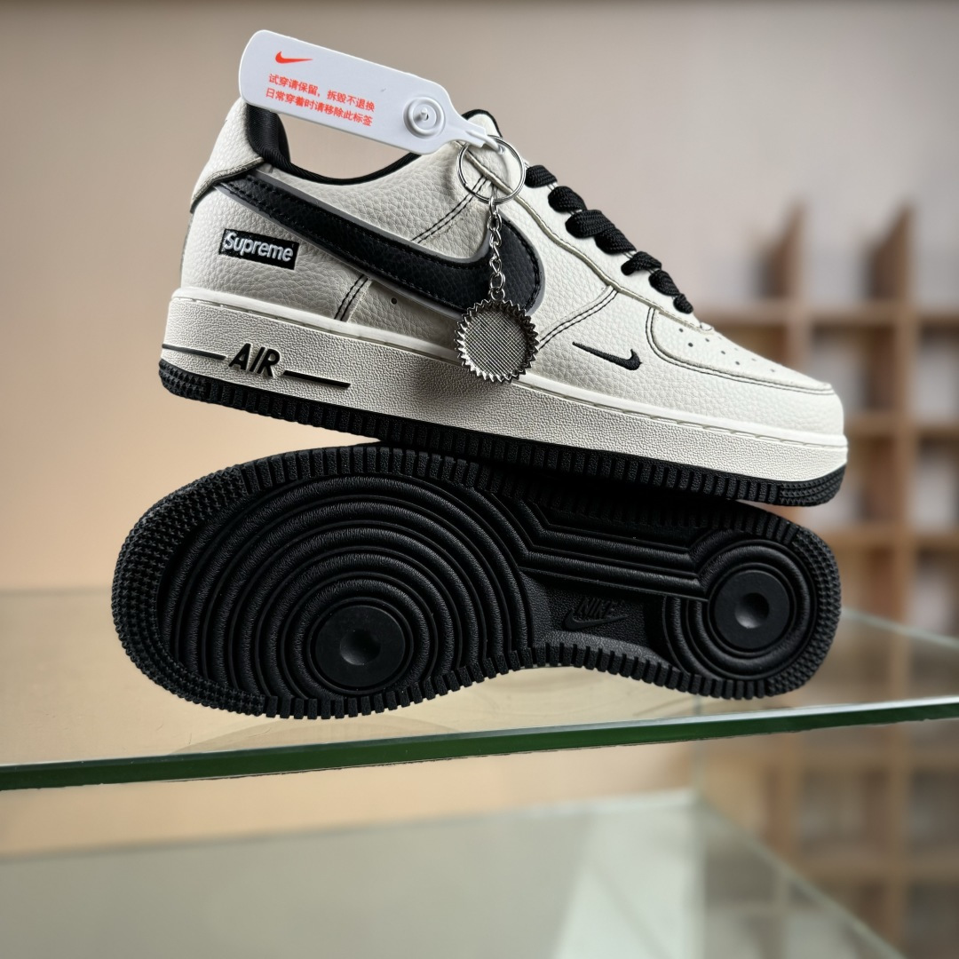 260 NIke Air Force 1 '07 Low “Supreme联名-经典黑”空军一号 低帮 运动鞋 DD1982-337-Chinese UA Cheap High Quatity Brand Clothes Bags handbags Sneakers wholesale wholesaler seller from China Factory suppliers Fashion Clothing Shoes best Quality Beautiful Price 260 NIke Air Force 1 '07 Low “Supreme联名-经典黑”空军一号 低帮 运动鞋 DD1982-337