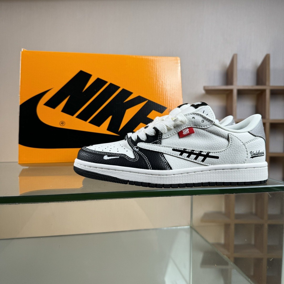 Air Jordan Low AJ1 乔1UN联名 米黑灰拼接 高端定制 低帮复古篮球鞋 JW1188-169 Air Jordan Low AJ1 乔1UN联名 米黑灰拼接 高端定制 低帮复古篮球鞋 JW1188-169
