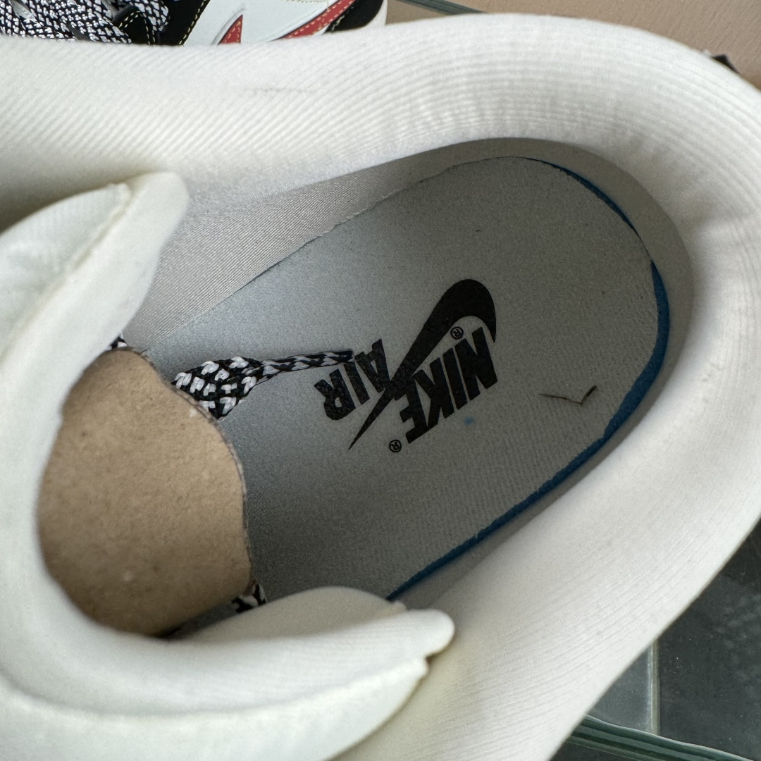 280 Nike Jordan Air Jordan 1“ 马年限定——黑红金标” 高端定制 低帮 复古 减震 防滑 耐磨 篮球鞋 LL8888-002-Chinese UA Cheap High Quatity Brand Clothes Bags handbags Sneakers wholesale wholesaler seller from China Factory suppliers Fashion Clothing Shoes best Quality Beautiful Price 280 Nike Jordan Air Jordan 1“ 马年限定——黑红金标” 高端定制 低帮 复古 减震 防滑 耐磨 篮球鞋 LL8888-002