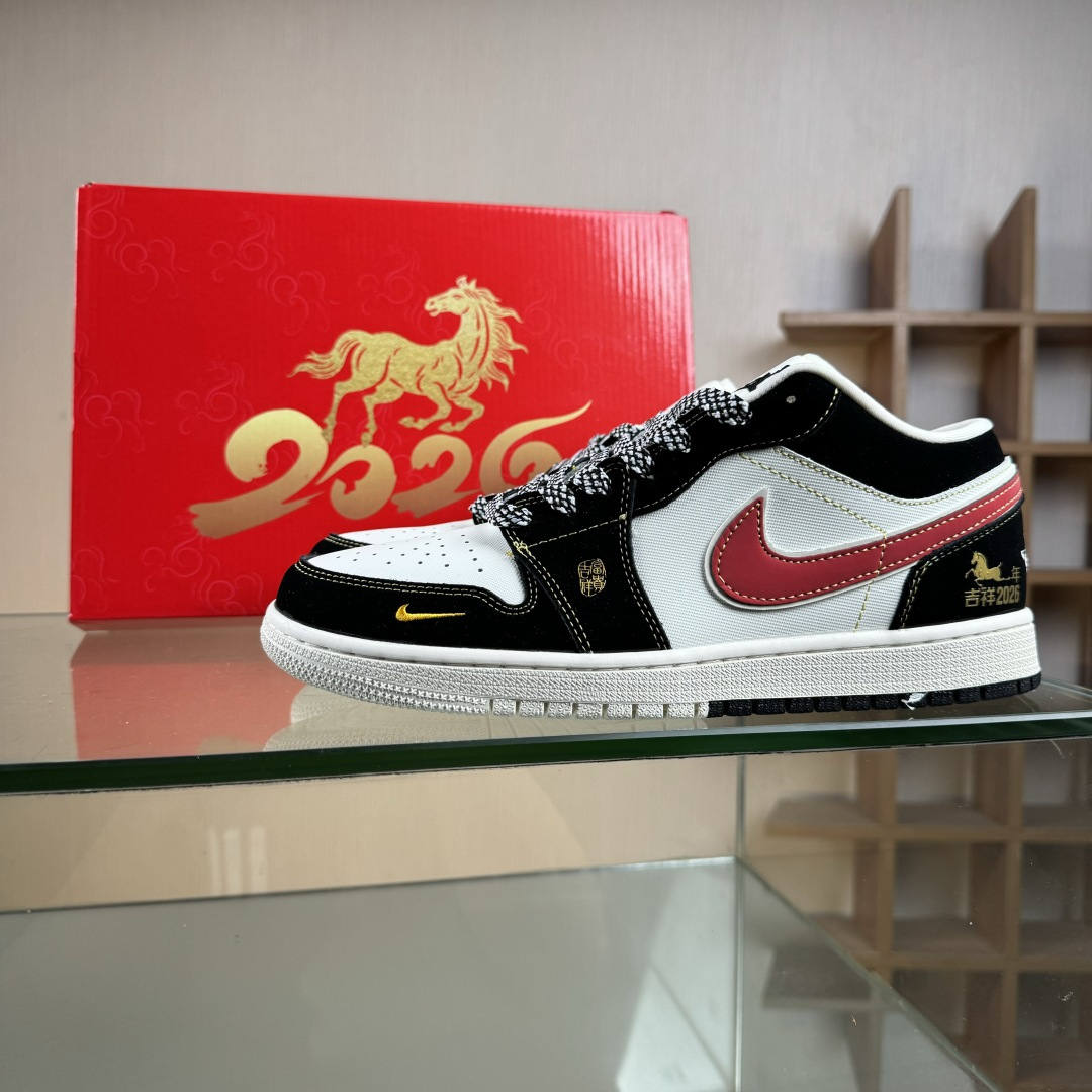 280 Nike Jordan Air Jordan 1“ 马年限定——黑红金标” 高端定制 低帮 复古 减震 防滑 耐磨 篮球鞋 LL8888-002-Chinese UA Cheap High Quatity Brand Clothes Bags handbags Sneakers wholesale wholesaler seller from China Factory suppliers Fashion Clothing Shoes best Quality Beautiful Price 280 Nike Jordan Air Jordan 1“ 马年限定——黑红金标” 高端定制 低帮 复古 减震 防滑 耐磨 篮球鞋 LL8888-002