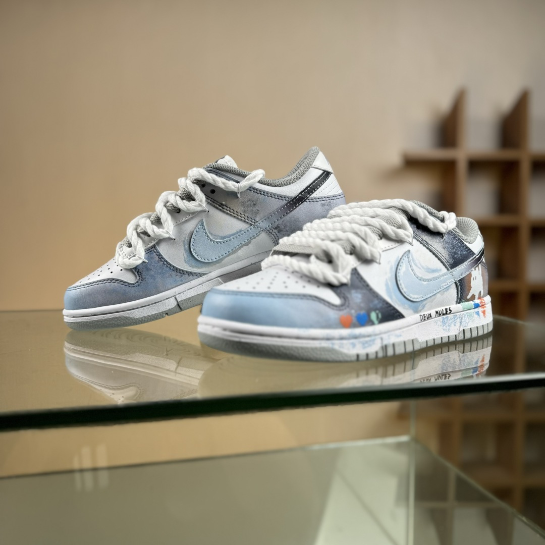 280 Nike SB Dunk Low 绑带 周年高端定制 低帮休闲板鞋 DD1391-103-Chinese UA Cheap High Quatity Brand Clothes Bags handbags Sneakers wholesale wholesaler seller from China Factory suppliers Fashion Clothing Shoes best Quality Beautiful Price 280 Nike SB Dunk Low 绑带 周年高端定制 低帮休闲板鞋 DD1391-103