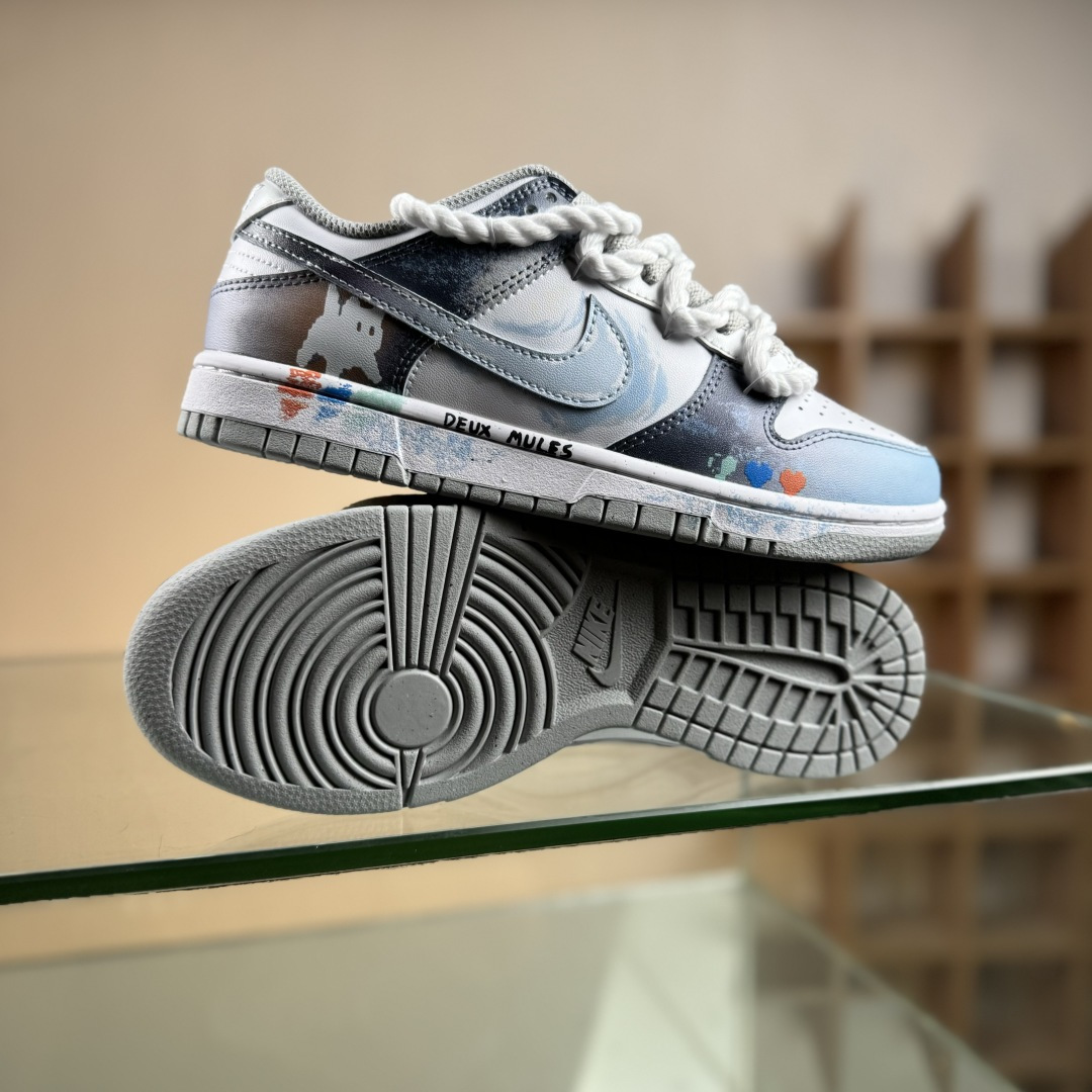 280 Nike SB Dunk Low 绑带 周年高端定制 低帮休闲板鞋 DD1391-103-Chinese UA Cheap High Quatity Brand Clothes Bags handbags Sneakers wholesale wholesaler seller from China Factory suppliers Fashion Clothing Shoes best Quality Beautiful Price 280 Nike SB Dunk Low 绑带 周年高端定制 低帮休闲板鞋 DD1391-103