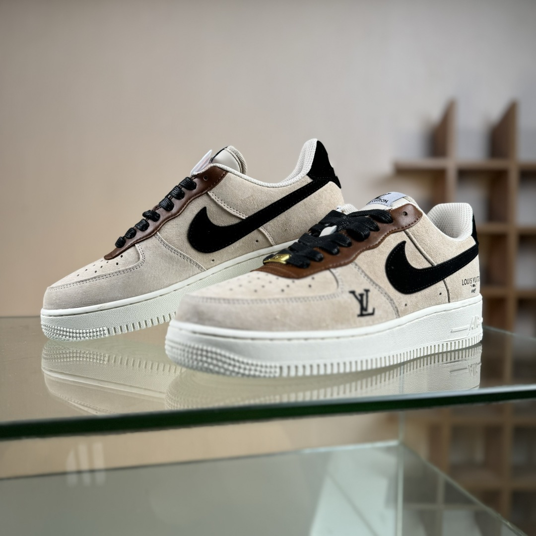 NIke Air Force 1 '07 Low “LV联名--奶茶焦糖” 空军一号低帮 运动鞋 休闲鞋 FQ3546-100 NIke Air Force 1 '07 Low “LV联名--奶茶焦糖” 空军一号低帮 运动鞋 休闲鞋 FQ3546-100
