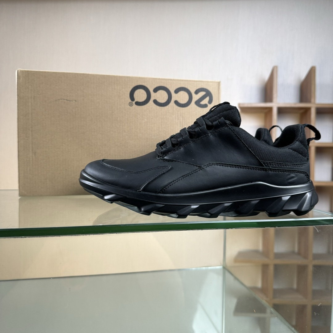 爱步/ECCO Mx Low Gore-tex 驱动系列低帮徒步户外露营百搭休闲运动鞋
