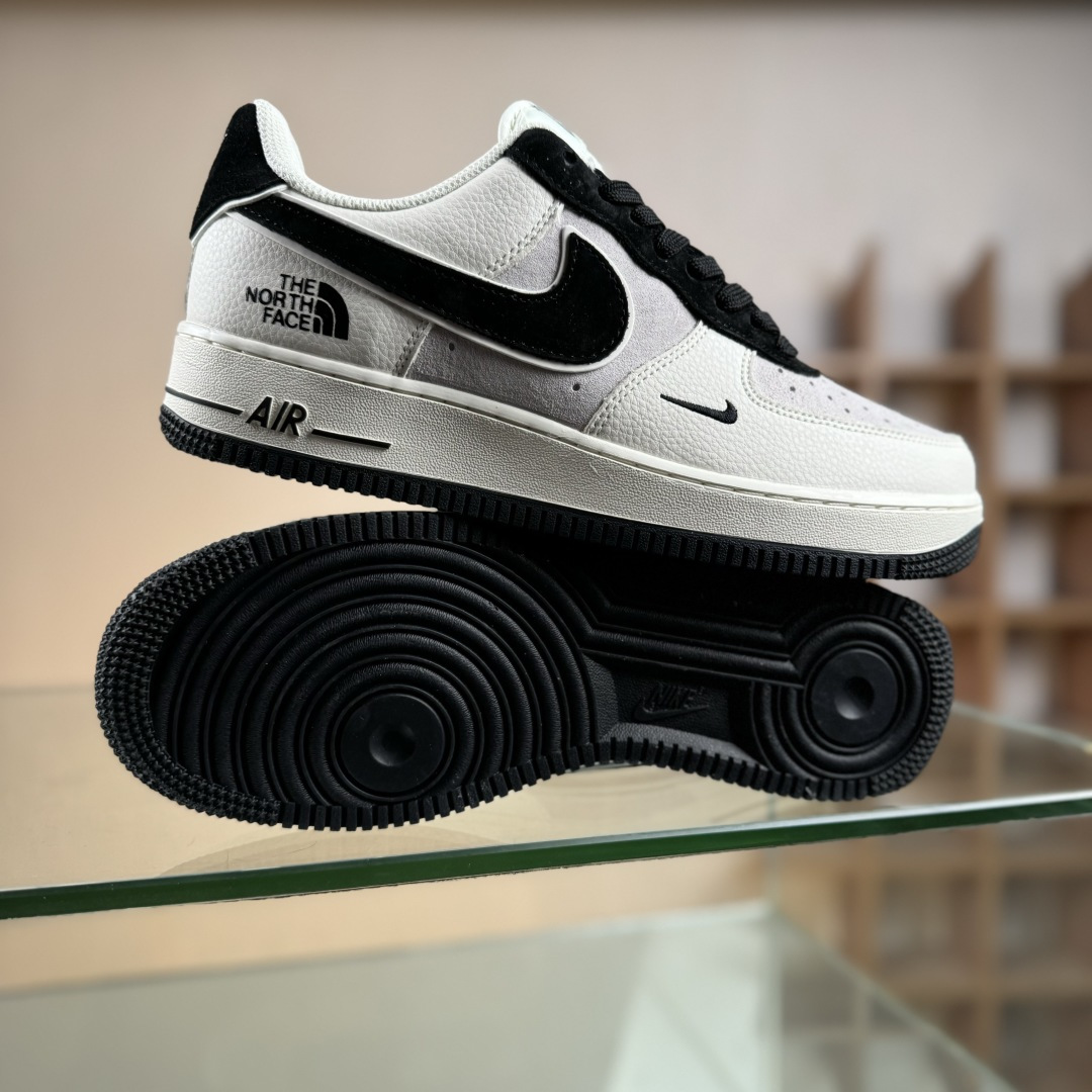 NIke Air Force 1 '07 Low “北面联名-经典黑”空军一号 低帮 运动鞋 XL1982-332 NIke Air Force 1 '07 Low “北面联名-经典黑”空军一号 低帮 运动鞋 XL1982-332