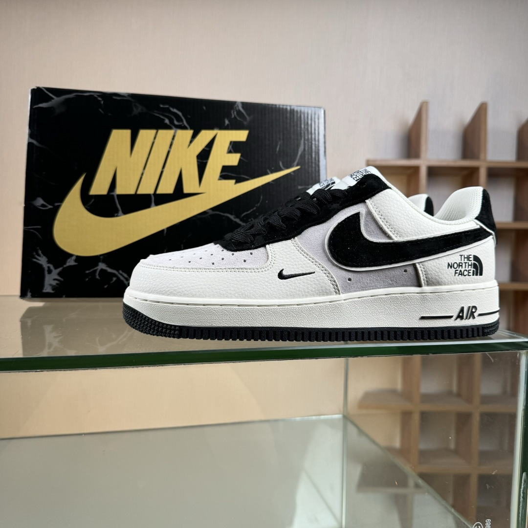 NIke Air Force 1 '07 Low “北面联名-经典黑”空军一号 低帮 运动鞋 XL1982-332 NIke Air Force 1 '07 Low “北面联名-经典黑”空军一号 低帮 运动鞋 XL1982-332