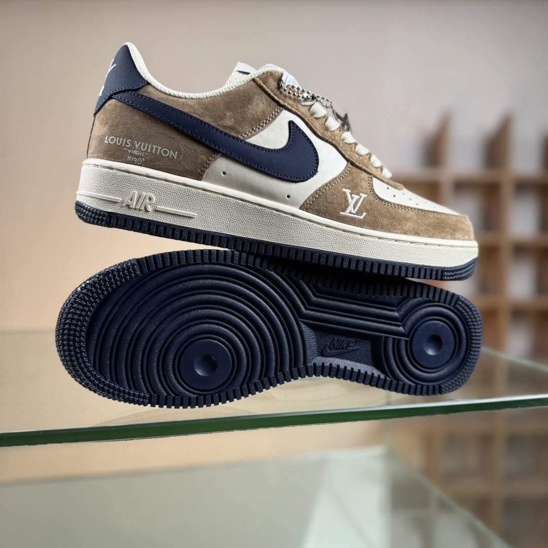 NIke Air Force 1 '07 Low “LV联名--米棕藏蓝” 空军一号低帮 运动鞋 休闲鞋 NH0601-589 NIke Air Force 1 '07 Low “LV联名--米棕藏蓝” 空军一号低帮 运动鞋 休闲鞋 NH0601-589