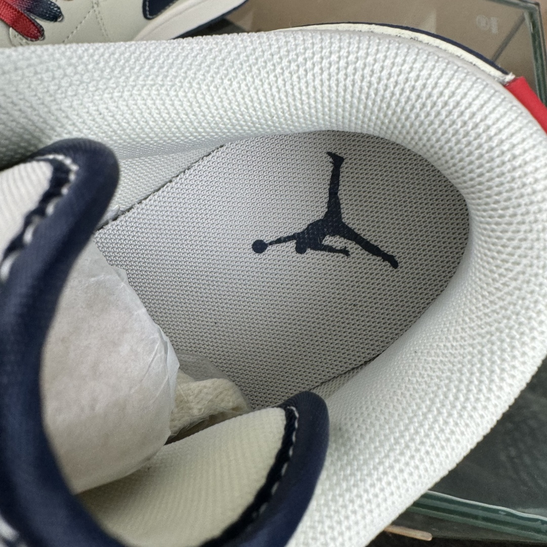 Nike Jordan Air Jordan 1“ 马年限定——米黑双拼底” 高端定制 低帮 FC7688-198 Nike Jordan Air Jordan 1“ 马年限定——米黑双拼底” 高端定制 低帮 FC7688-198