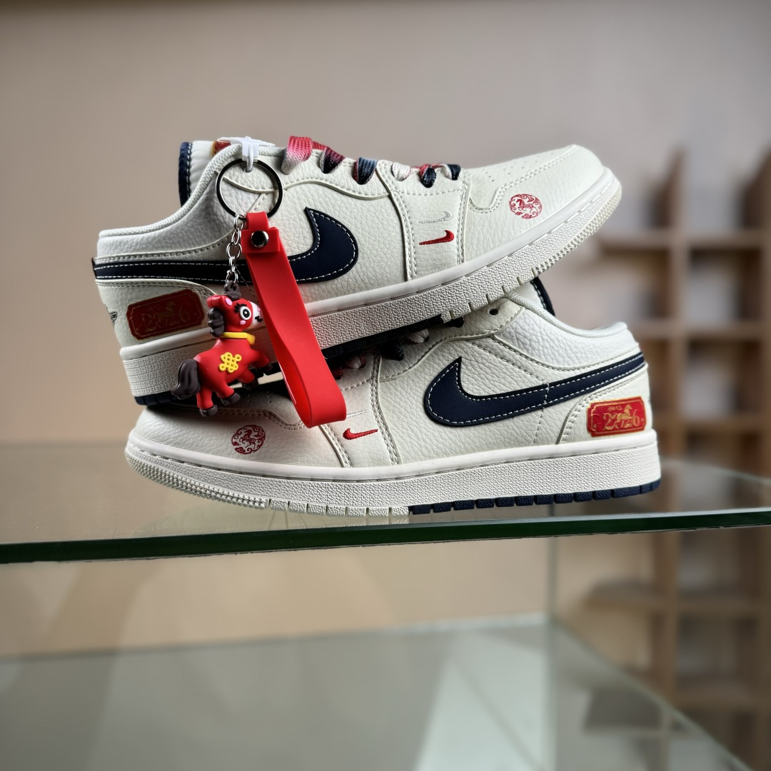 Nike Jordan Air Jordan 1“ 马年限定——米黑双拼底” 高端定制 低帮 FC7688-198 Nike Jordan Air Jordan 1“ 马年限定——米黑双拼底” 高端定制 低帮 FC7688-198