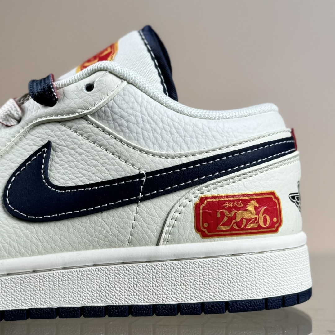 Nike Jordan Air Jordan 1“ 马年限定——米黑双拼底” 高端定制 低帮 FC7688-198 Nike Jordan Air Jordan 1“ 马年限定——米黑双拼底” 高端定制 低帮 FC7688-198