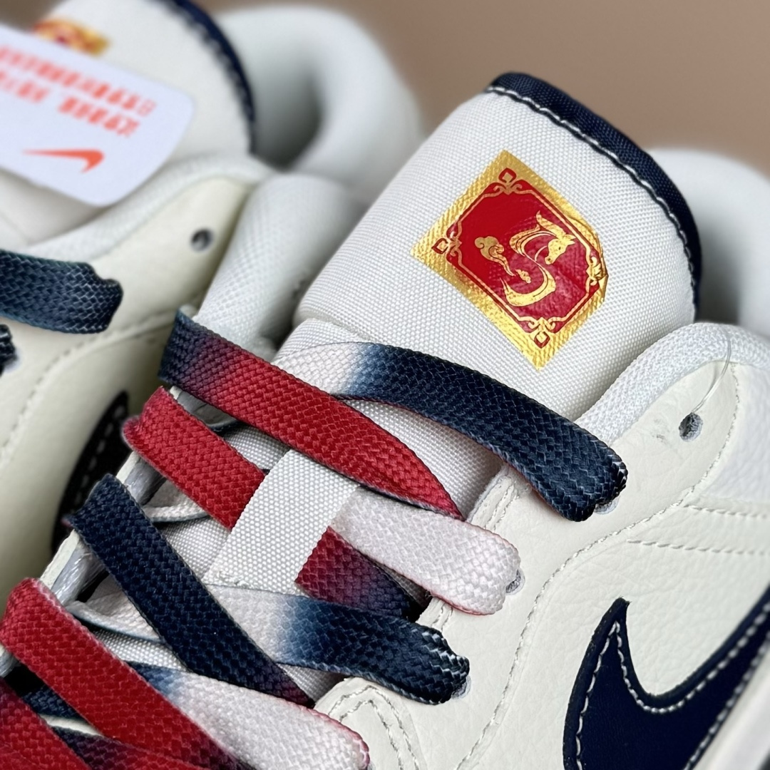 Nike Jordan Air Jordan 1“ 马年限定——米黑双拼底” 高端定制 低帮 FC7688-198 Nike Jordan Air Jordan 1“ 马年限定——米黑双拼底” 高端定制 低帮 FC7688-198