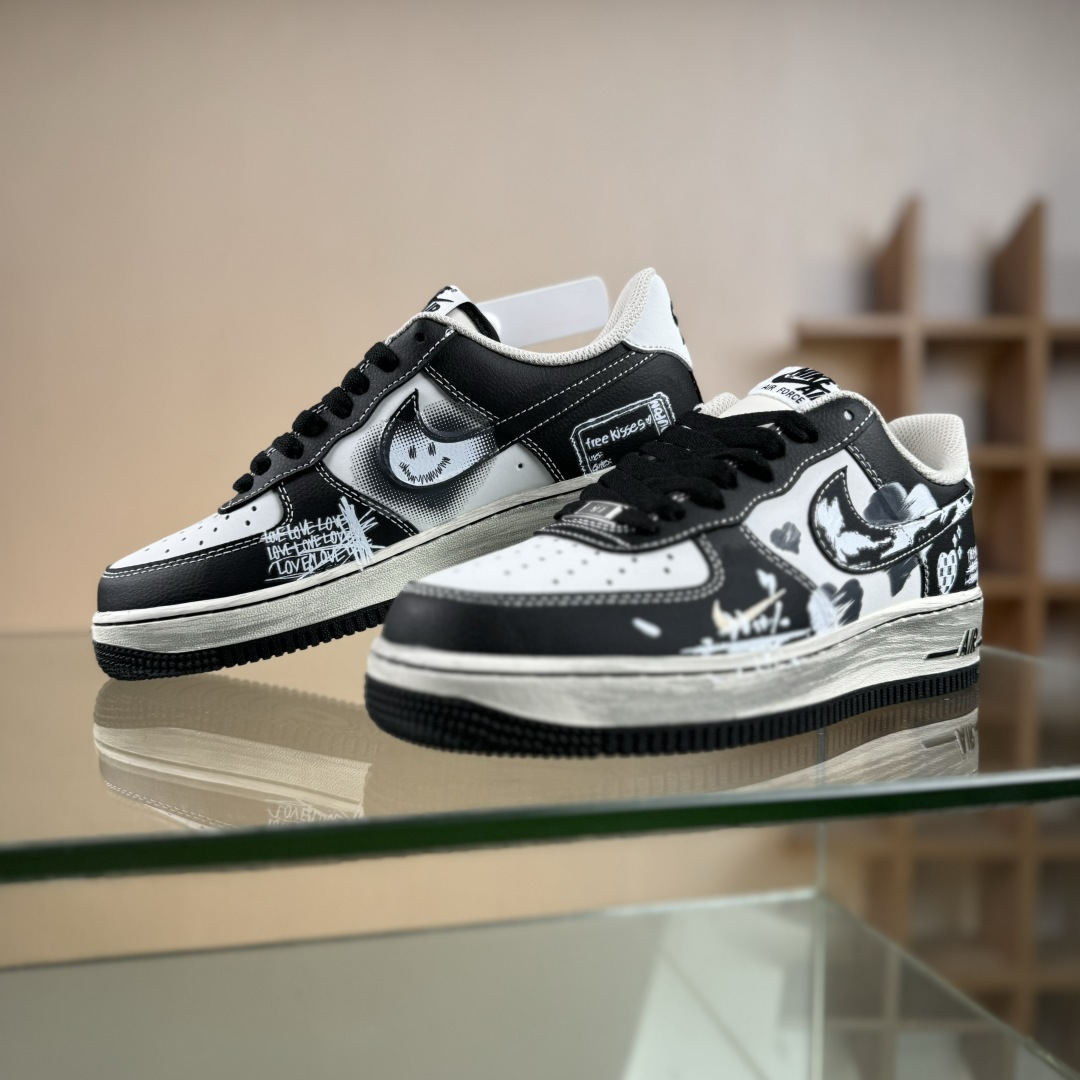 手绘涂鸦“涂鸦心跳”Nike Air Force 1 “Graffiti Heartbeat”空军一号定制板鞋 DB3301-808 手绘涂鸦“涂鸦心跳”Nike Air Force 1 “Graffiti Heartbeat”空军一号定制板鞋 DB3301-808