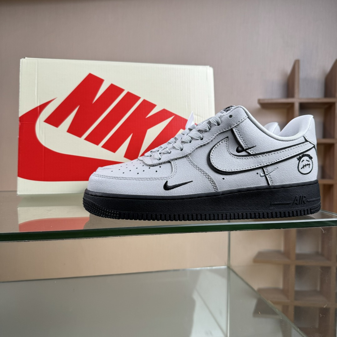 Nike Air Force 1'07 Low 冷调灰勾 空军一号低帮休闲板鞋 XL1979-128 Nike Air Force 1'07 Low 冷调灰勾 空军一号低帮休闲板鞋 XL1979-128