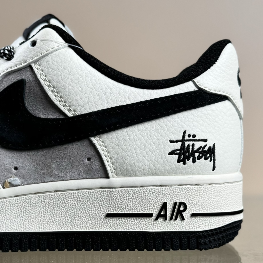 Nike Air Force 1 '07 Low “斯图西联名------白灰黑” 高端定制 低帮休闲板鞋 XD9314-617-Top High Quatity Cheap Sneakers Fashion Clothing Clothes Bags handbags Shoes of all Brand wholesale With The best Quality And Beautiful Price from China Factory Chinese suppliers wholesaler seller Nike Air Force 1 '07 Low “斯图西联名------白灰黑” 高端定制 低帮休闲板鞋 XD9314-617