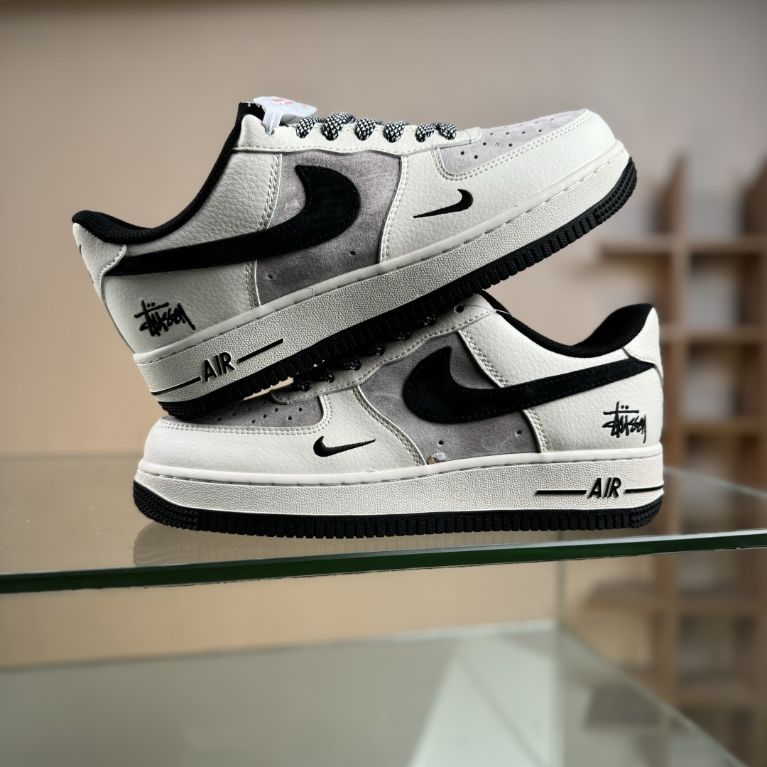Nike Air Force 1 '07 Low “斯图西联名------白灰黑” 高端定制 低帮休闲板鞋 XD9314-617-Top High Quatity Cheap Sneakers Fashion Clothing Clothes Bags handbags Shoes of all Brand wholesale With The best Quality And Beautiful Price from China Factory Chinese suppliers wholesaler seller Nike Air Force 1 '07 Low “斯图西联名------白灰黑” 高端定制 低帮休闲板鞋 XD9314-617