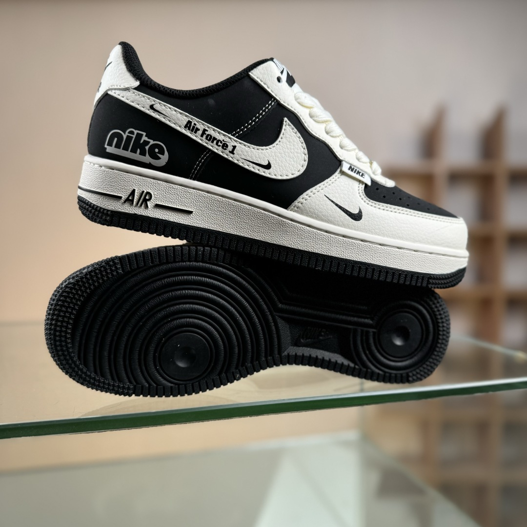 Nike Air Force 1 '07 Low “Nike联名------ 白黑涂鸦” 高端定制 低帮休闲板鞋 XD9314-613