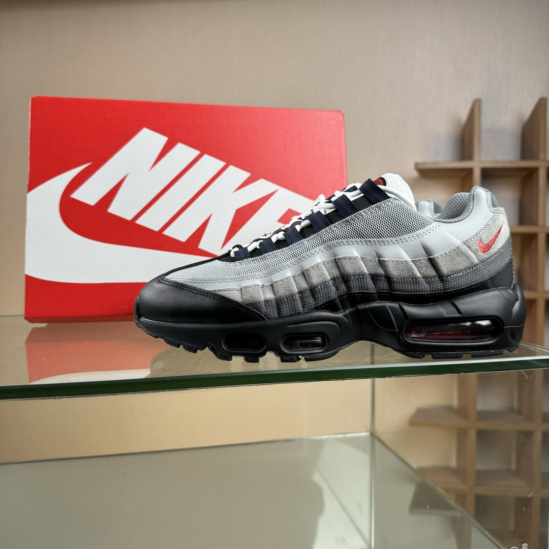 Nike Air Max 95 复古减震气垫跑鞋 DM0011-007 Nike Air Max 95 复古减震气垫跑鞋 DM0011-007