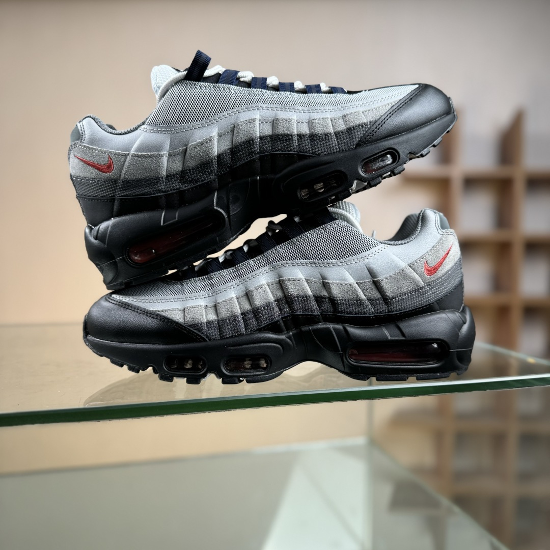 Nike Air Max 95 复古减震气垫跑鞋 DM0011-007 Nike Air Max 95 复古减震气垫跑鞋 DM0011-007