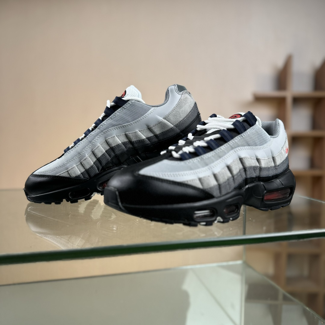 Nike Air Max 95 复古减震气垫跑鞋 DM0011-007 Nike Air Max 95 复古减震气垫跑鞋 DM0011-007