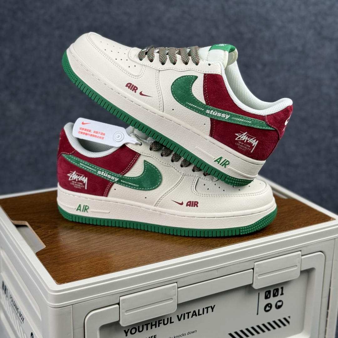 Nike Air Force 1 Low 07 x 斯图西联系 白绿红小勾满天星 XD9314-615 Nike Air Force 1 Low 07 x 斯图西联系 白绿红小勾满天星 XD9314-615