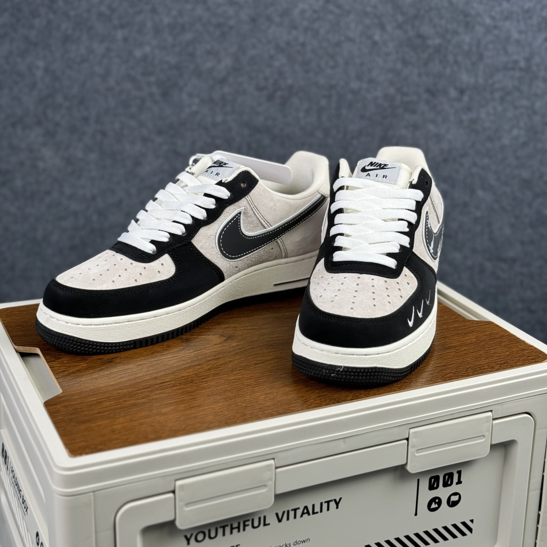 Nike Air Force 1'07 Low 联名款 空军一号低帮休闲板鞋 SY1388-024
