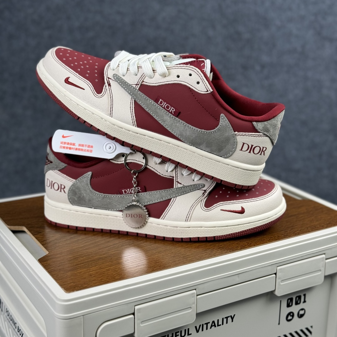 Nike Air Jordan 1 x Travis Scott AJ1倒勾 乔一倒钩 ‘DIY’定制 耐克 低帮文化篮球鞋 XX2025-082 Nike Air Jordan 1 x Travis Scott AJ1倒勾 乔一倒钩 ‘DIY’定制 耐克 低帮文化篮球鞋 XX2025-082