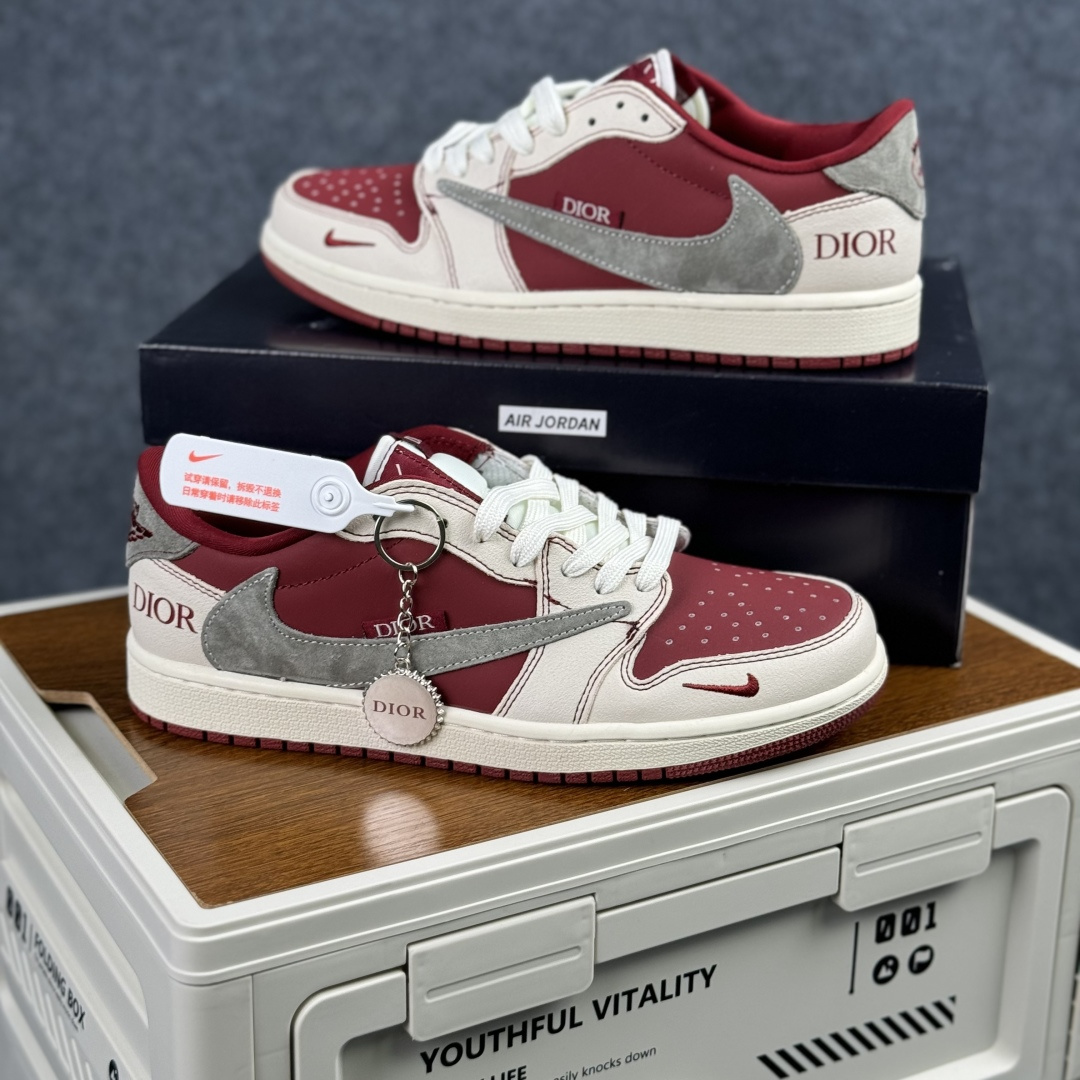 Nike Air Jordan 1 x Travis Scott AJ1倒勾 乔一倒钩 ‘DIY’定制 耐克 低帮文化篮球鞋 XX2025-082 Nike Air Jordan 1 x Travis Scott AJ1倒勾 乔一倒钩 ‘DIY’定制 耐克 低帮文化篮球鞋 XX2025-082