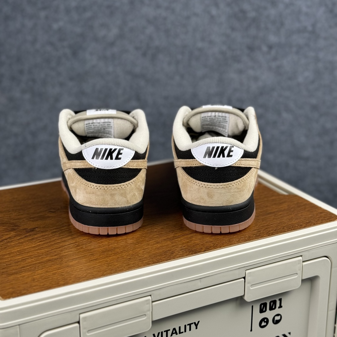 NIKE DUNK LOW 扣篮系列 耐克 复古低帮休闲运动滑板板鞋 HJ0367-200 NIKE DUNK LOW 扣篮系列 耐克 复古低帮休闲运动滑板板鞋 HJ0367-200