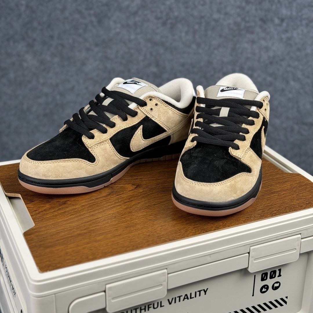 NIKE DUNK LOW 扣篮系列 耐克 复古低帮休闲运动滑板板鞋 HJ0367-200 NIKE DUNK LOW 扣篮系列 耐克 复古低帮休闲运动滑板板鞋 HJ0367-200