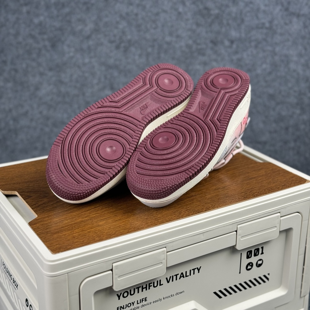 Nike Air Force 1'07 Low ”Sweet & Cool Project” 手绘涂鸦 甜酷企划 空军一号低帮休闲板鞋 FB1839-125 Nike Air Force 1'07 Low ”Sweet & Cool Project” 手绘涂鸦 甜酷企划 空军一号低帮休闲板鞋 FB1839-125