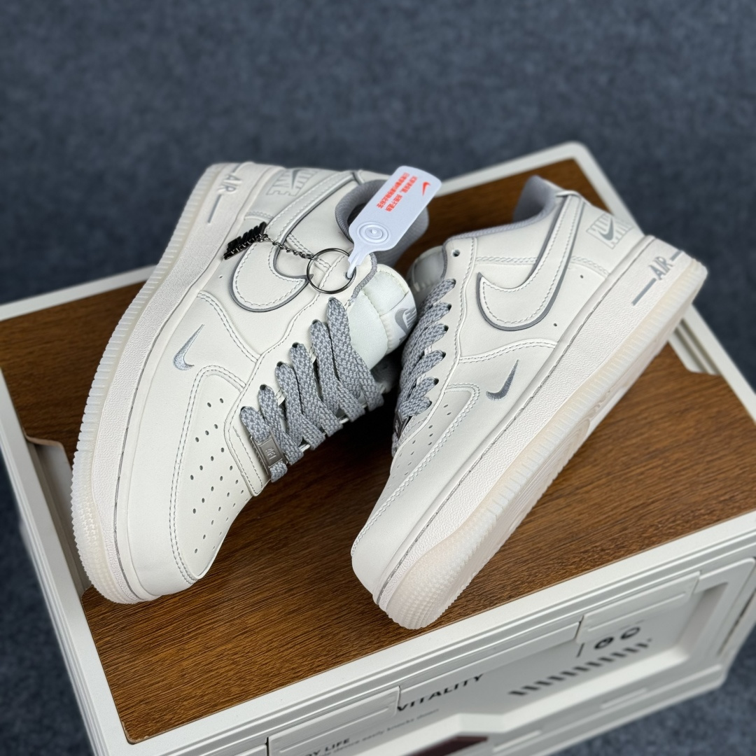 Nike Air Force 1'07 Low 联名 沙褐藏蓝 空军一号低帮休闲板鞋 SM6668-133