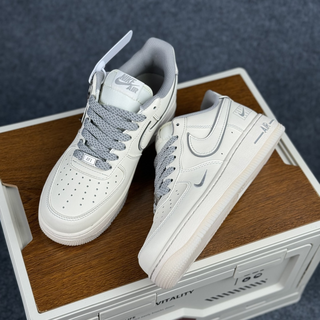 Nike Air Force 1'07 Low 联名 沙褐藏蓝 空军一号低帮休闲板鞋 SM6668-133