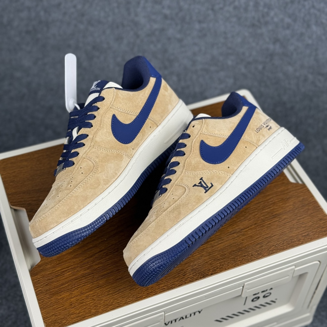 Nike Air Force 1'07 Low 联名 沙褐藏蓝 空军一号低帮休闲板鞋 FQ3545-300