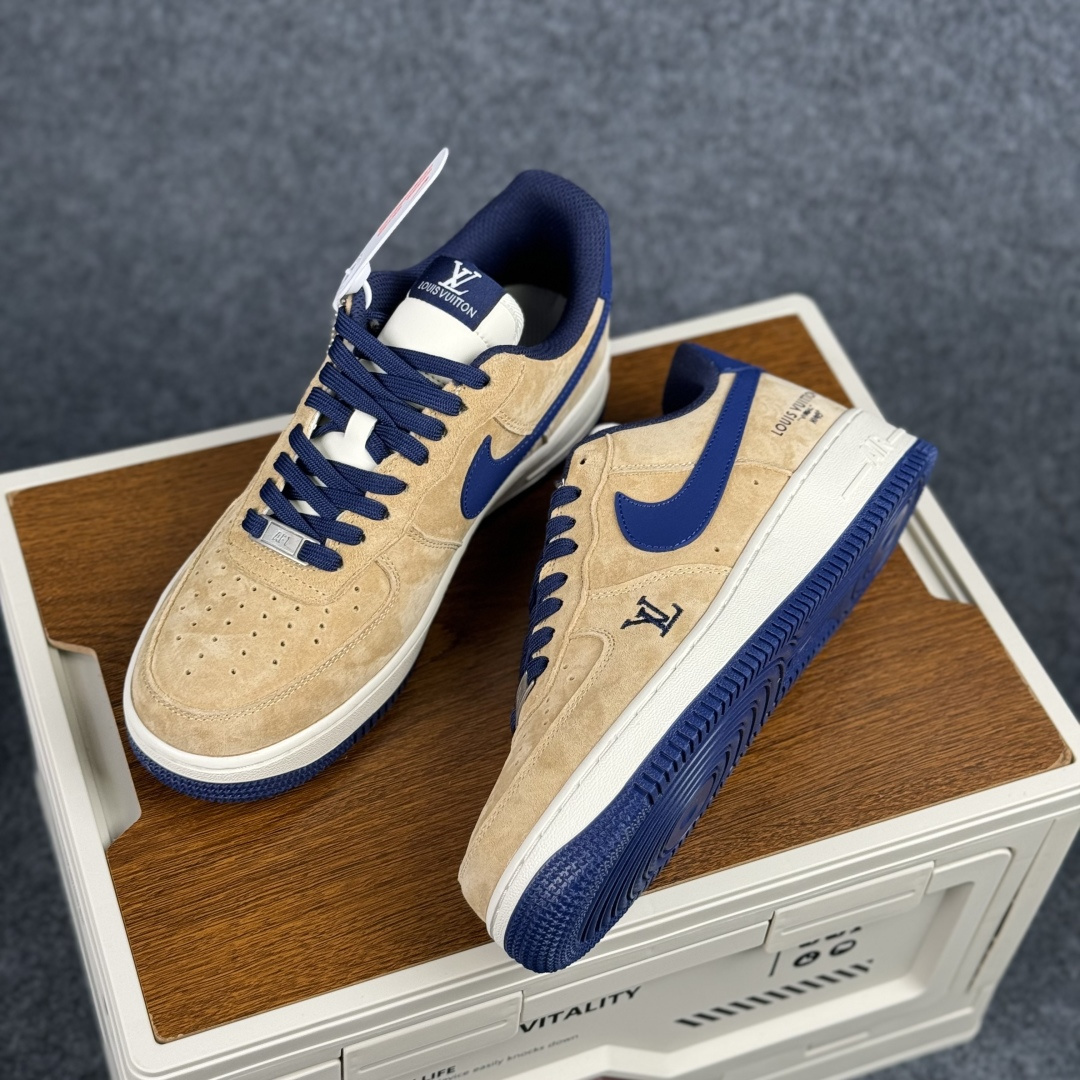 Nike Air Force 1'07 Low 联名 沙褐藏蓝 空军一号低帮休闲板鞋 FQ3545-300