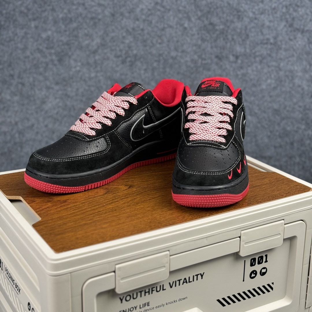 Nike Air Force 1'07 Low 黑红格调 空军一号低帮休闲板鞋 SS1979-009 Nike Air Force 1'07 Low 黑红格调 空军一号低帮休闲板鞋 SS1979-009