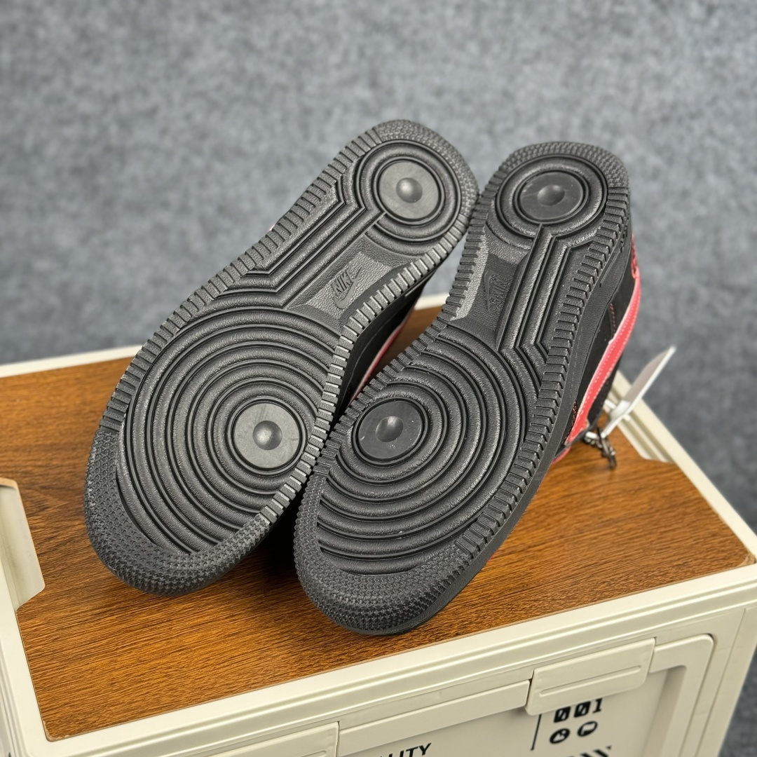 空军一号低帮休闲鞋 Nike Air Force 1'07 LX 鬼脸黑红 DD1982-339-Top High Quatity Cheap Sneakers Fashion Clothing Clothes Bags handbags Shoes of all Brand wholesale With The best Quality And Beautiful Price from China Factory Chinese suppliers wholesaler seller 空军一号低帮休闲鞋 Nike Air Force 1'07 LX 鬼脸黑红 DD1982-339
