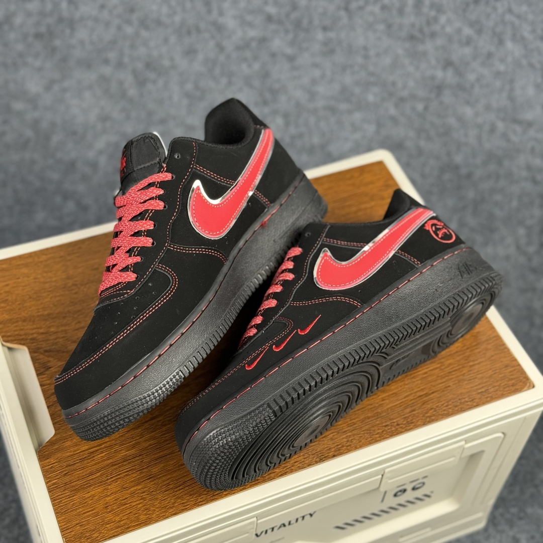 空军一号低帮休闲鞋 Nike Air Force 1'07 LX 鬼脸黑红 DD1982-339-Top High Quatity Cheap Sneakers Fashion Clothing Clothes Bags handbags Shoes of all Brand wholesale With The best Quality And Beautiful Price from China Factory Chinese suppliers wholesaler seller 空军一号低帮休闲鞋 Nike Air Force 1'07 LX 鬼脸黑红 DD1982-339